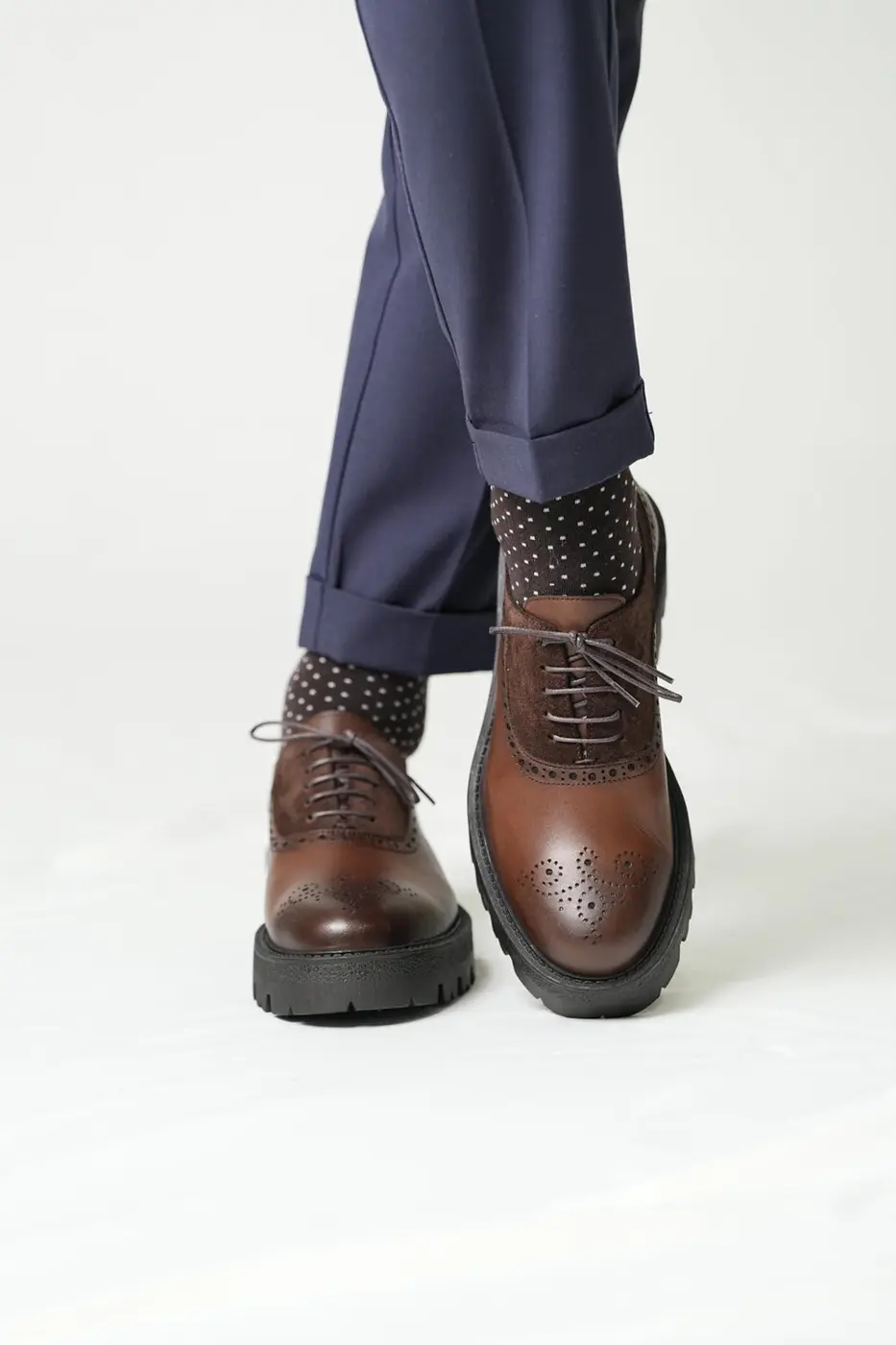 Brown Leather Brogue Shoes for Men — photograph 4