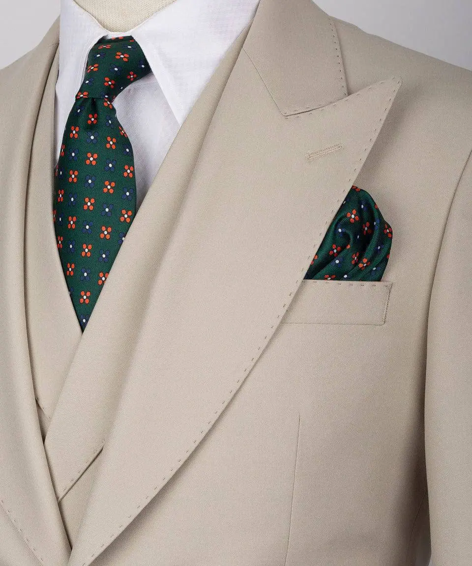 Classic 3-Piece Beige Suit Set for Men — photograph 3
