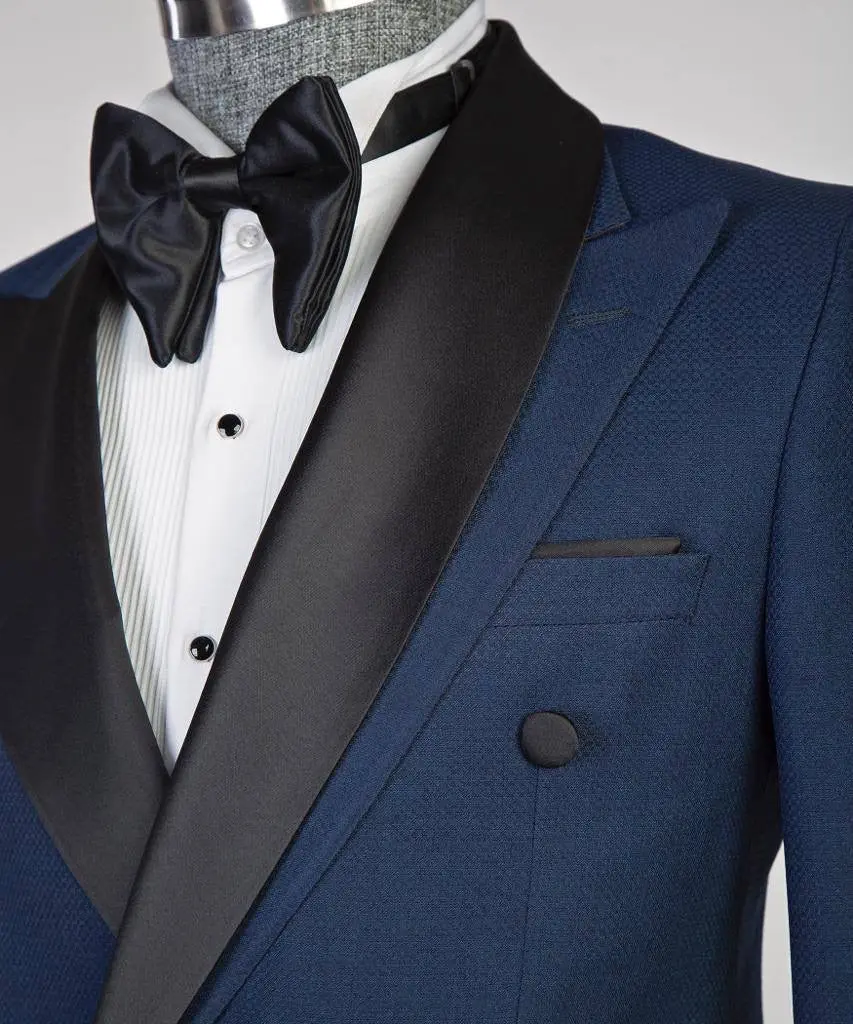 Shawl Design Satin Lapel Navy Tuxedo — photograph 2