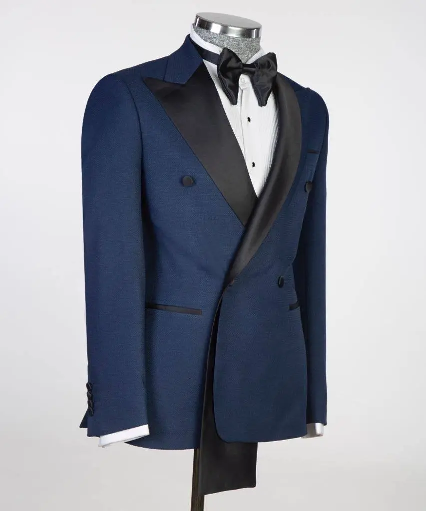 Shawl Design Satin Lapel Navy Tuxedo — photograph 4
