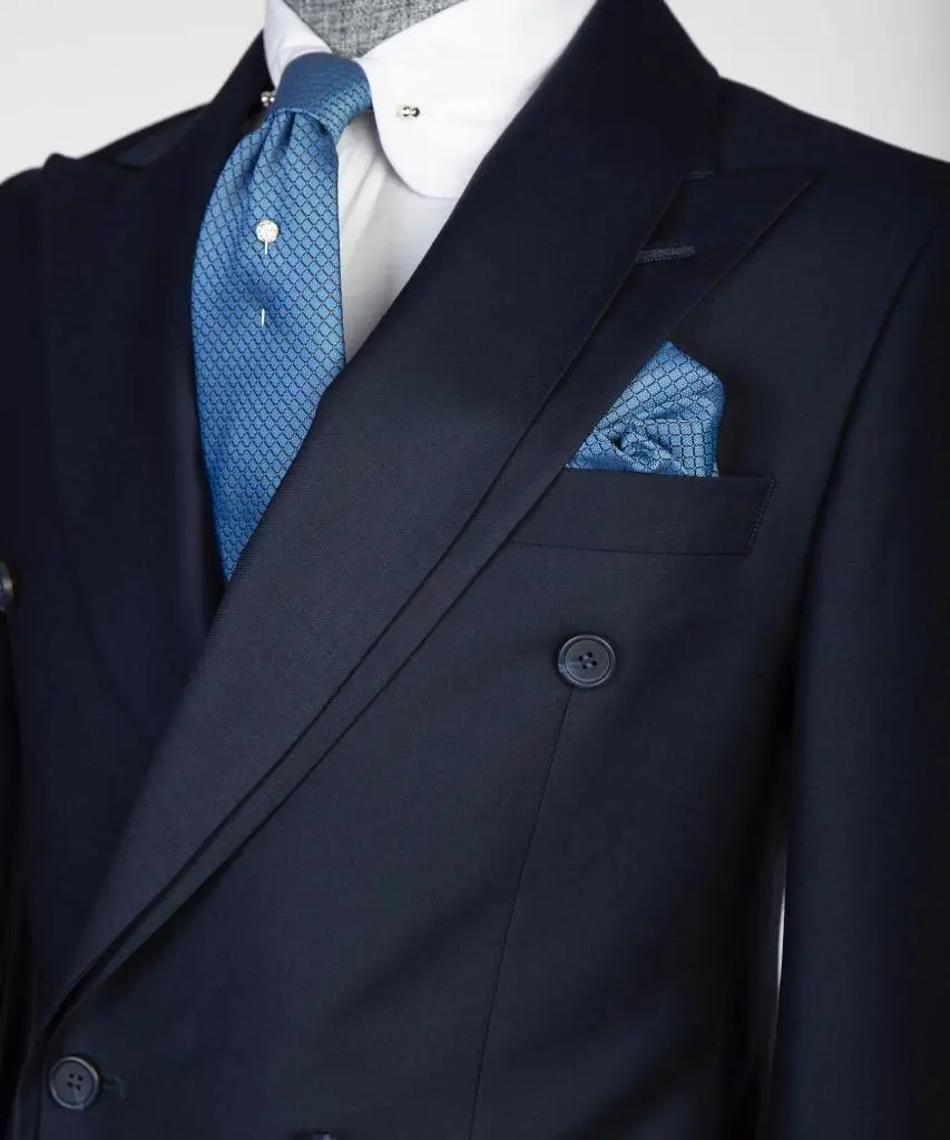 Shawl Design Double Breasted Navy Suit — photograph 2