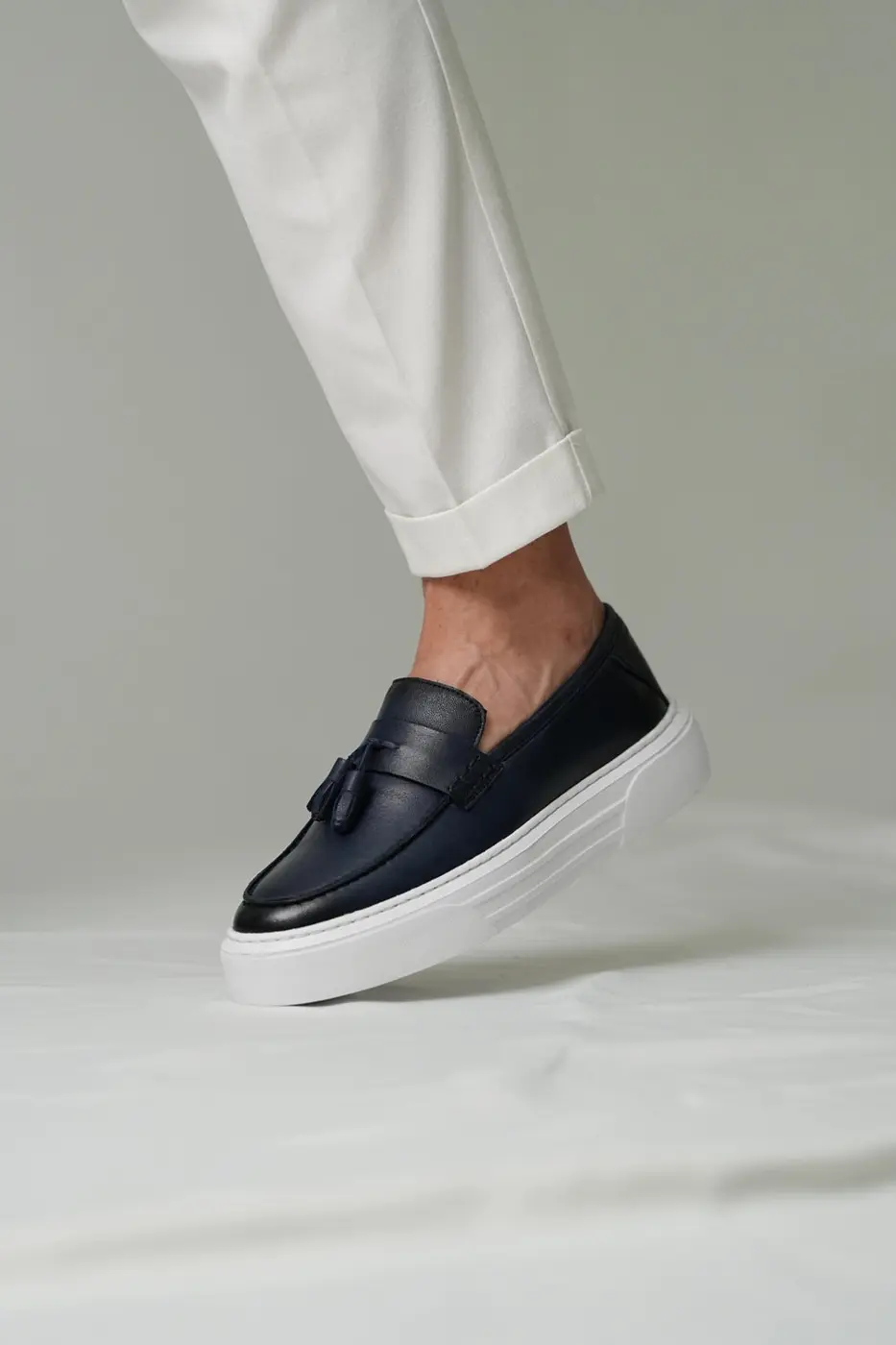 Genuine Leather Men’s Navy Loafer — photograph 1