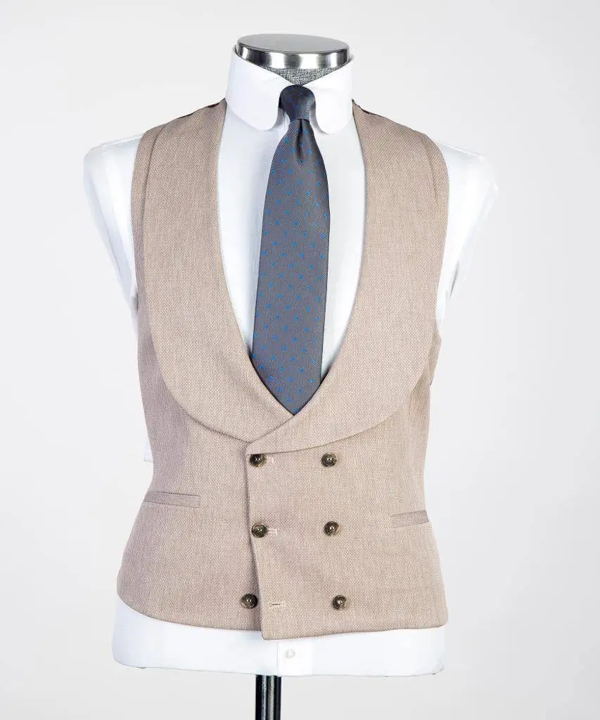 Men's 3 Piece Classic Cream/Beige Suit — photograph 3