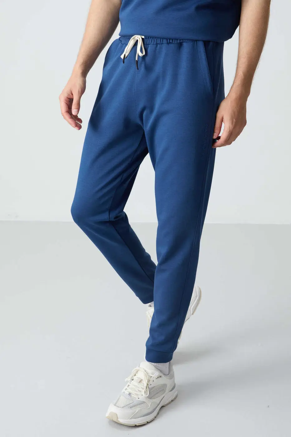 Men's-Blue-Short Sleeve-Tracksuit Set — photograph 5