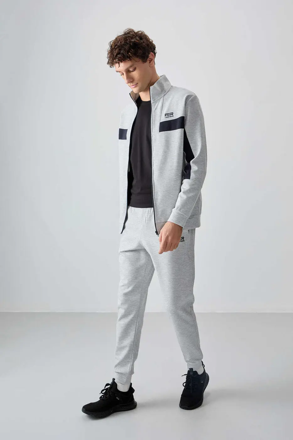 Men's Light Grey Textured Tracksuit Set — photograph 1