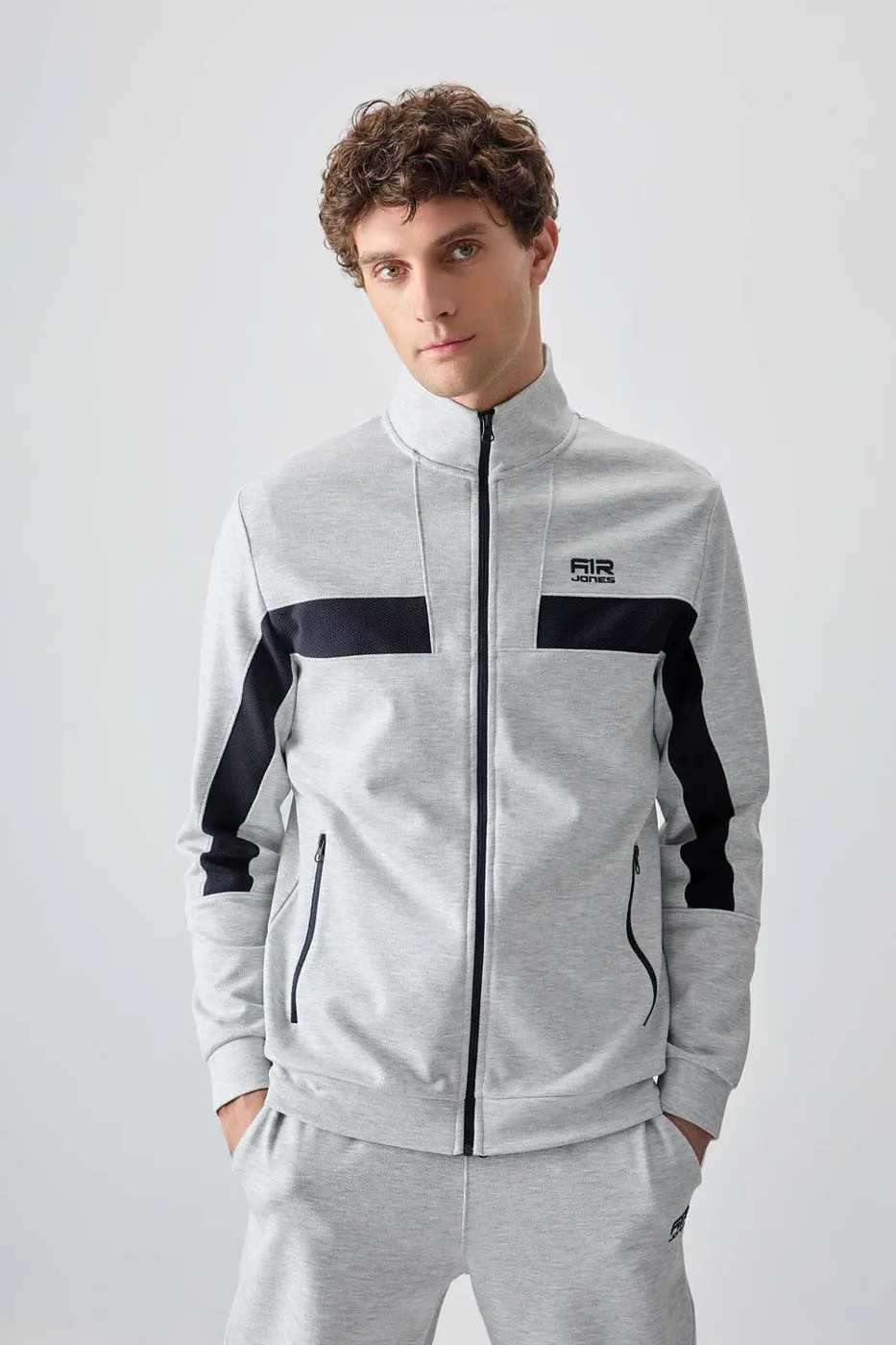Men's Light Grey Textured Tracksuit Set — photograph 4