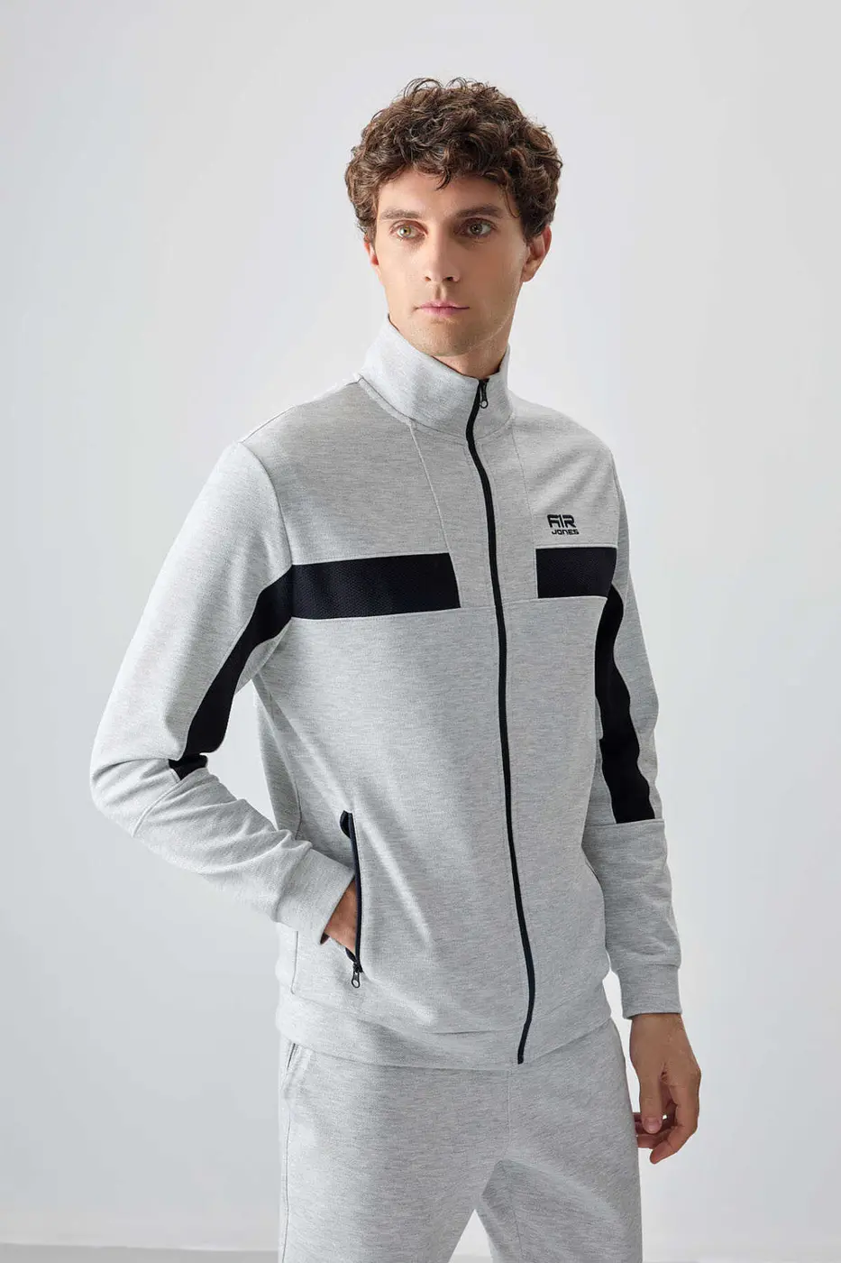 Men's Light Grey Textured Tracksuit Set — photograph 5