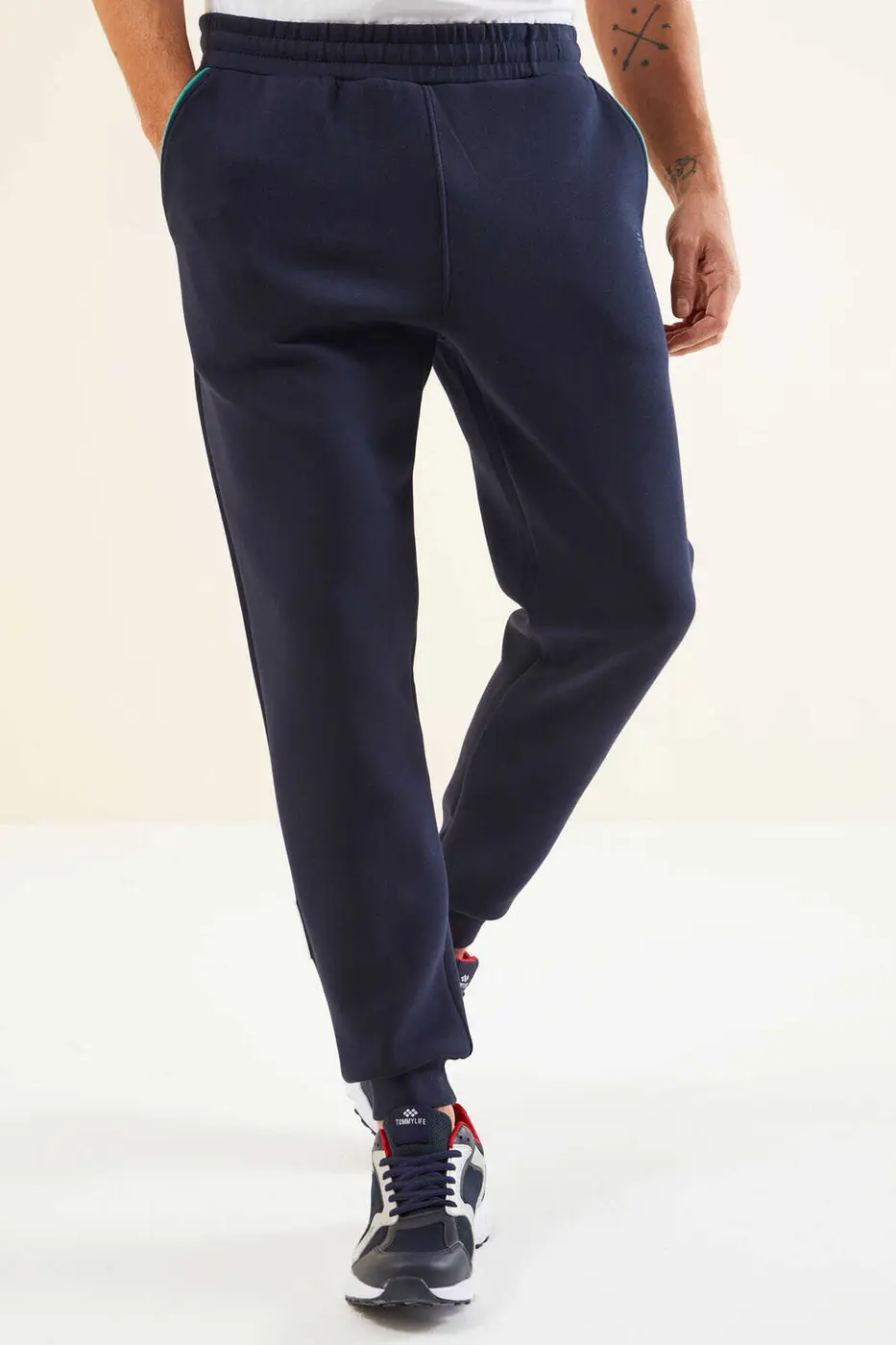 Men's Green-Navy-Colour-Block-Jogger-Tracksuit Set — photograph 5