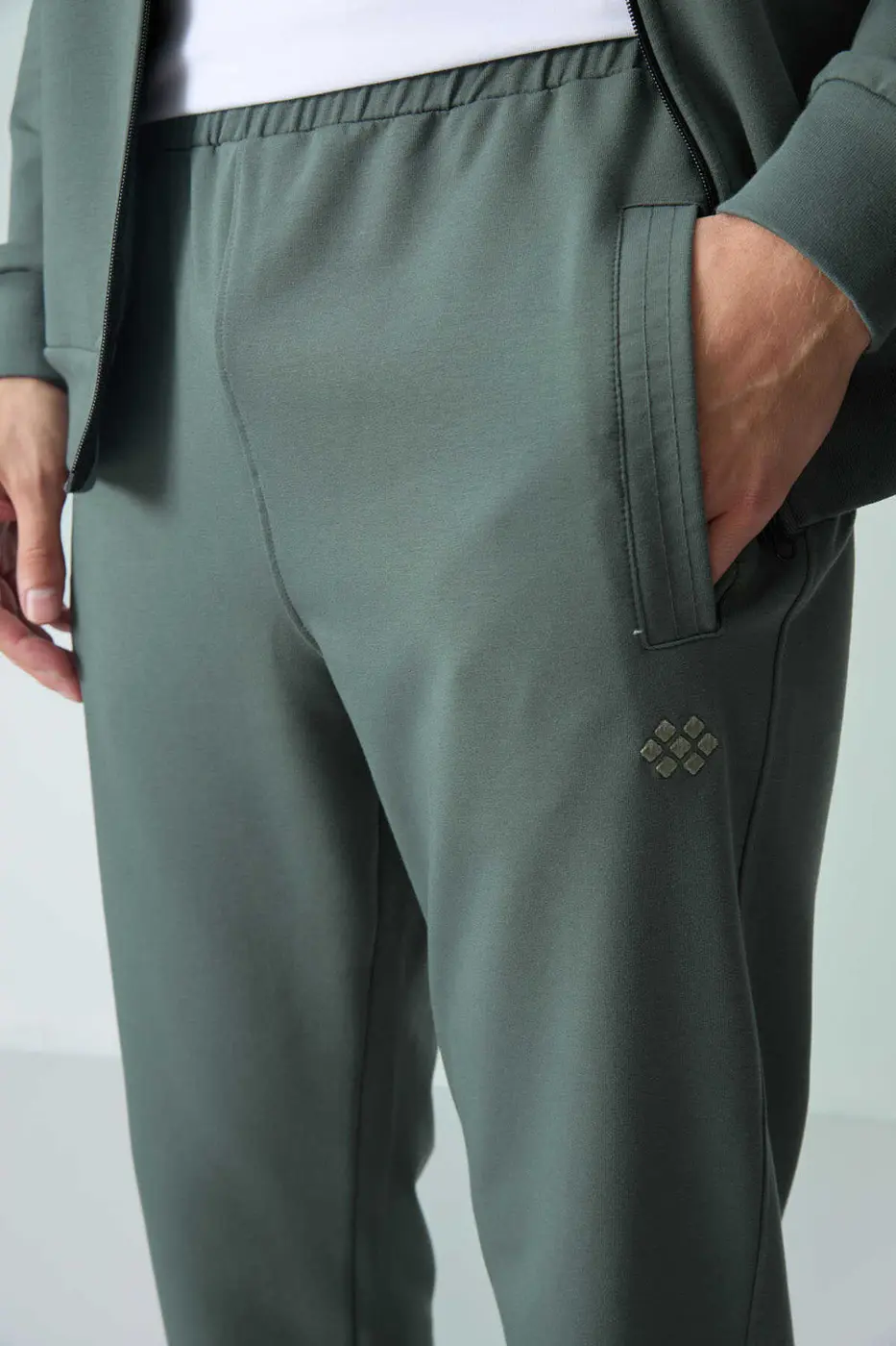 Men's Khaki Green Comfort Fit Tracksuit Set — photograph 7