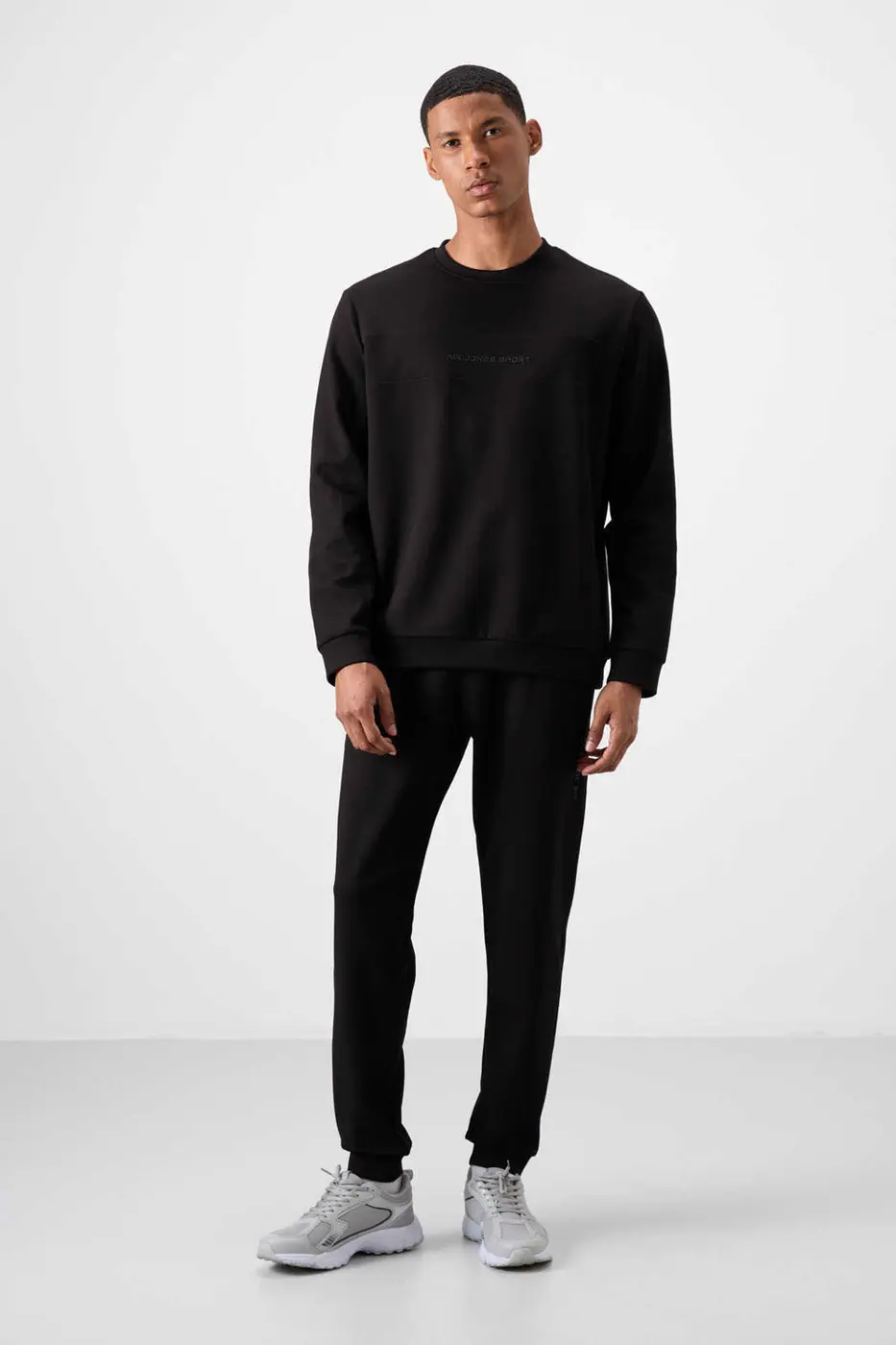 Men's Black Soft Fit Tracksuit Set — photograph 1