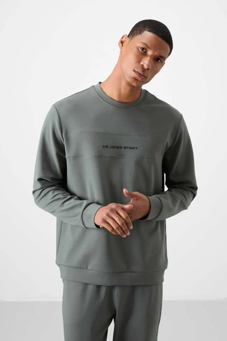 Men's Khaki Green Soft Fit Tracksuit Set — photograph 4