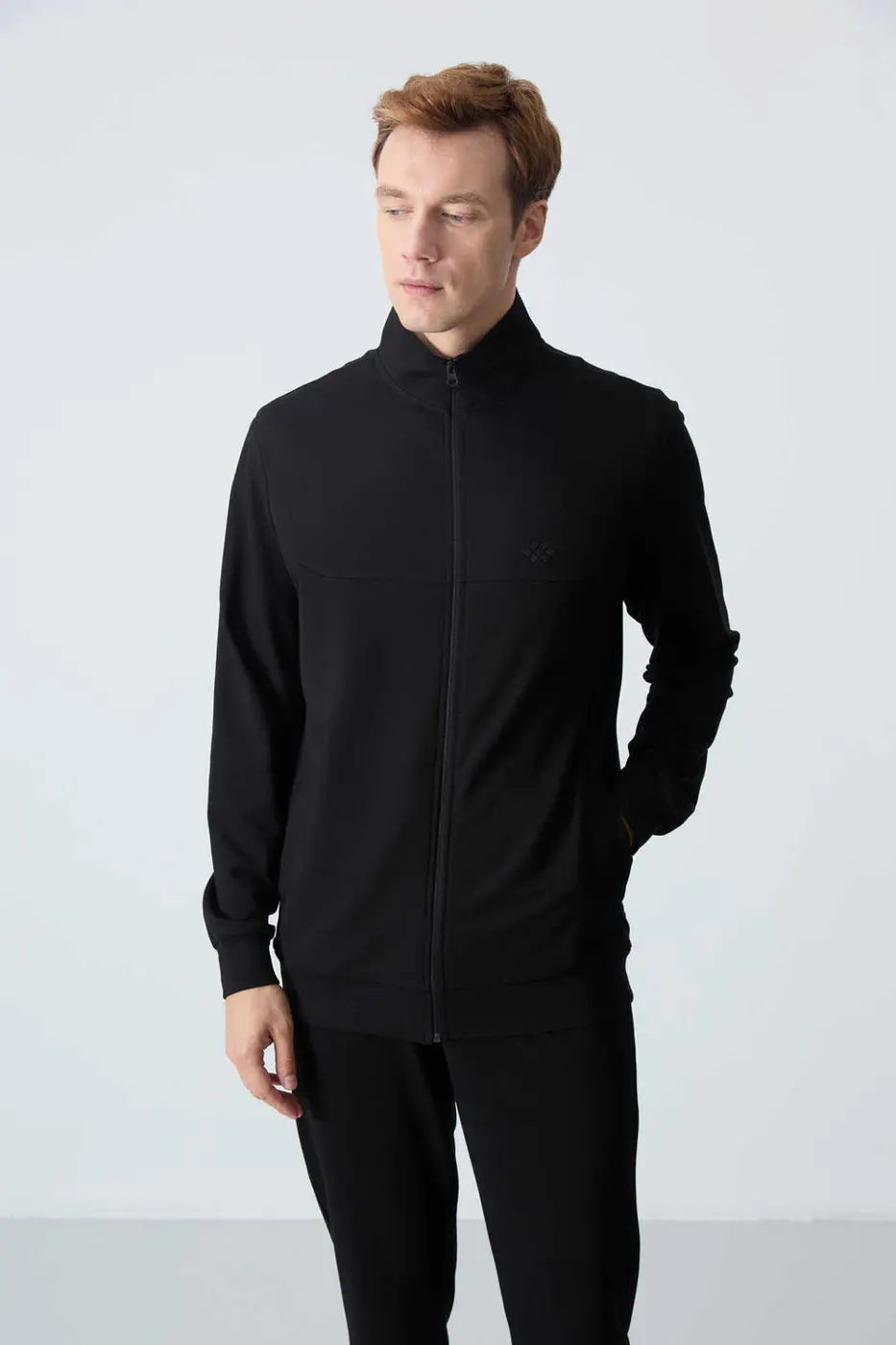Men's Black Comfort Fit Tracksuit Set — photograph 4