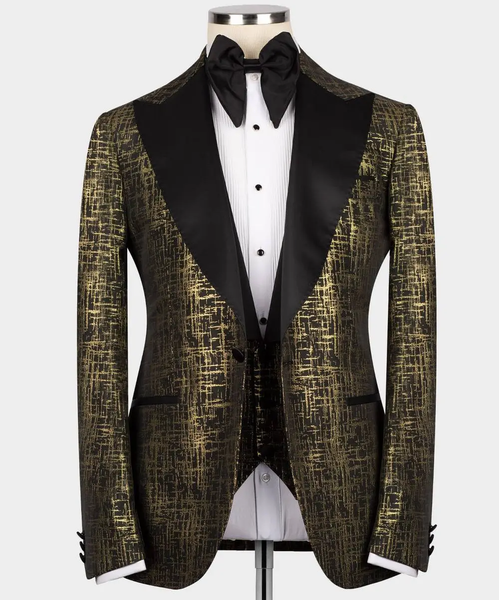 Men's Tuxedo Golden Pattern with Black Collar — photograph 1