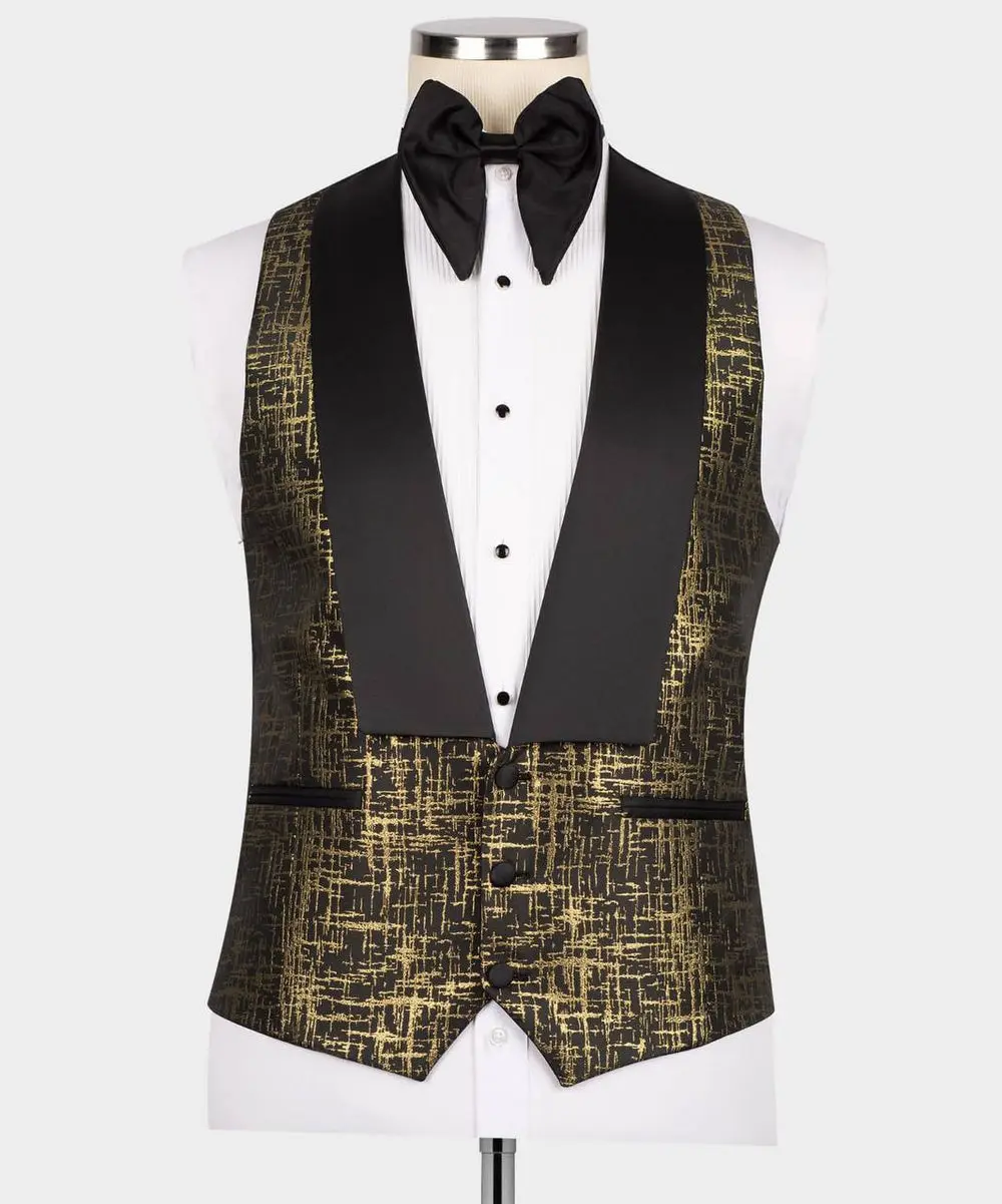 Men's Tuxedo Golden Pattern with Black Collar — photograph 4