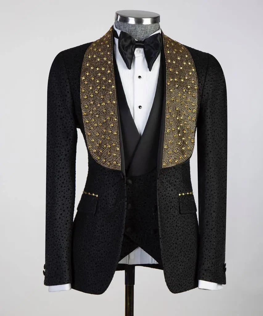Men's Gold Beads Designed Black Tuxedo — photograph 1