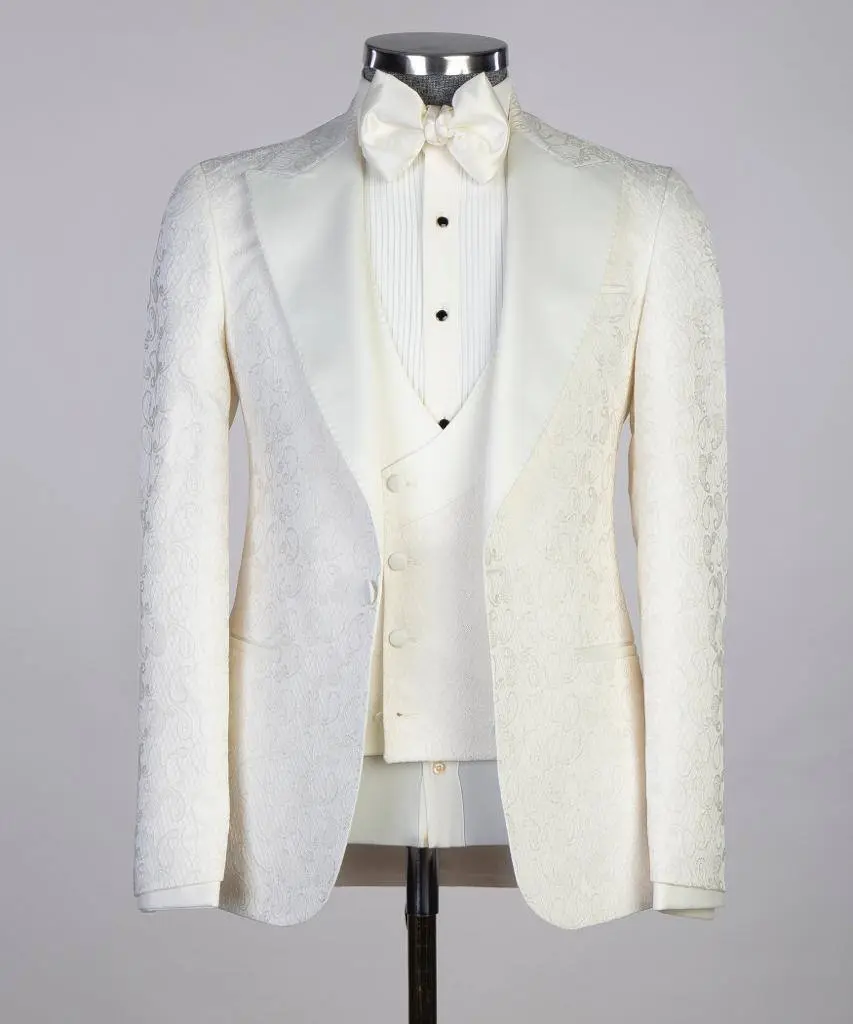 Men's 3 Piece Cream/Beige Tuxedo, Suit — photograph 1