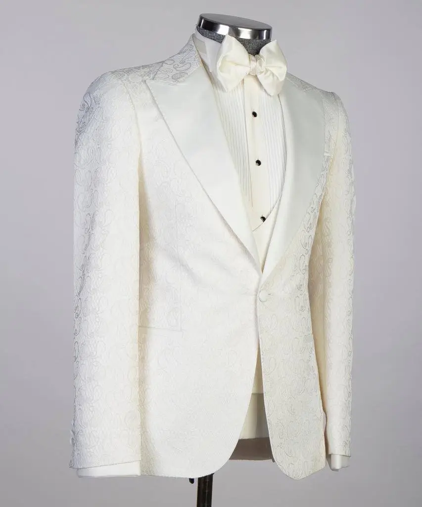 Men's 3 Piece Cream/Beige Tuxedo, Suit — photograph 4