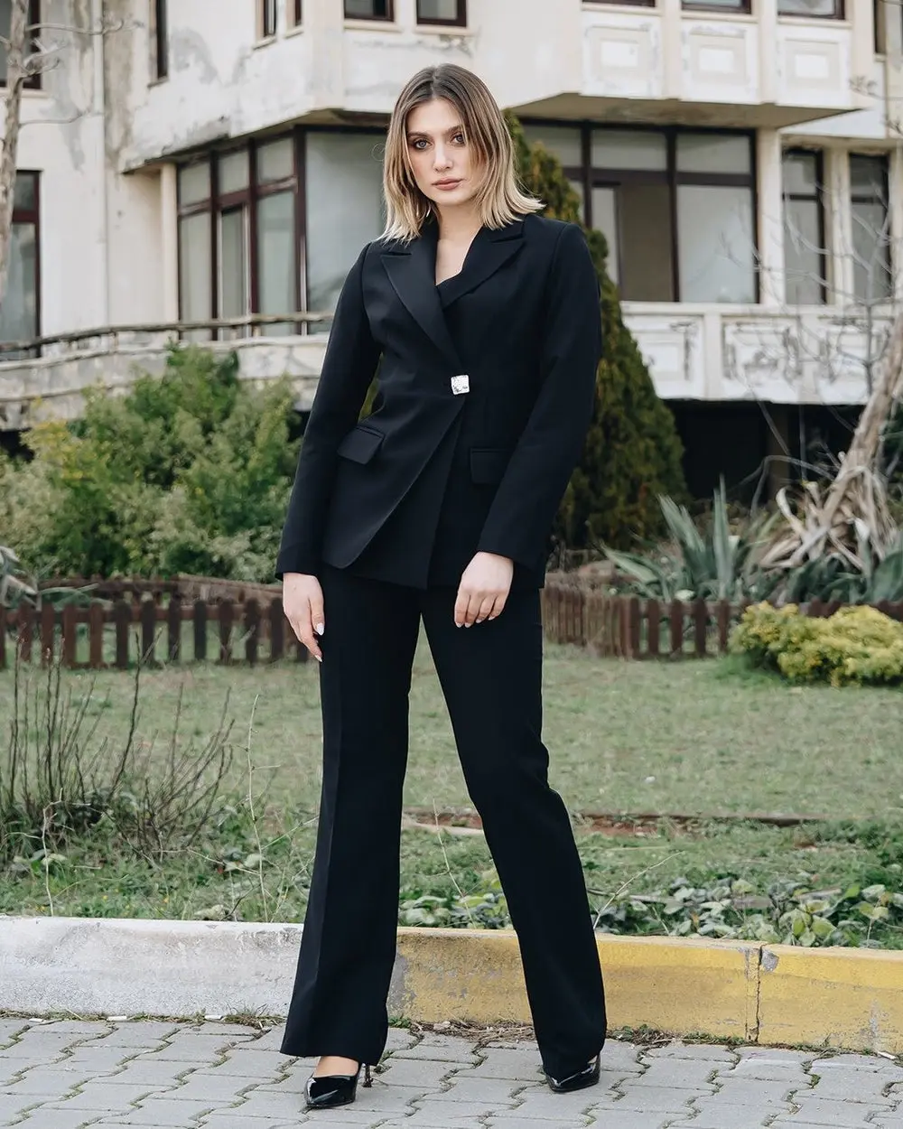 Women's 2 Piece Suit Set- Black — photograph 1