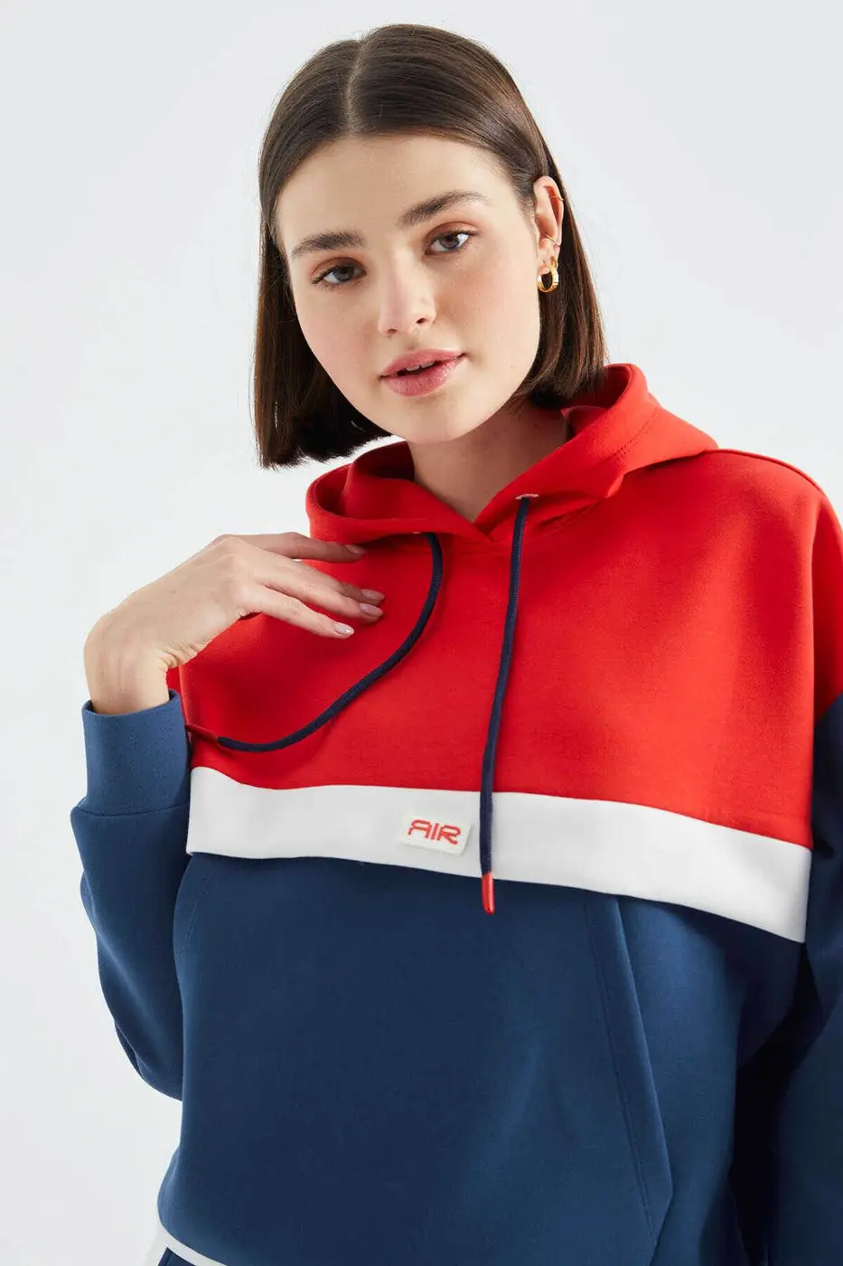 Women's Colour-Block Hooded Tracksuit Set — photograph 2