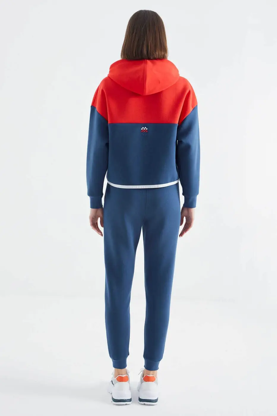 Women's Colour-Block Hooded Tracksuit Set — photograph 10
