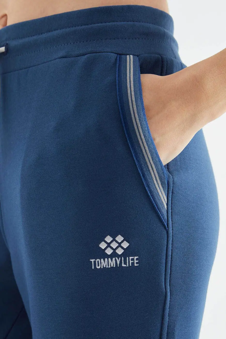 Women's Blue Zip-Up Tracksuit Set — photograph 8