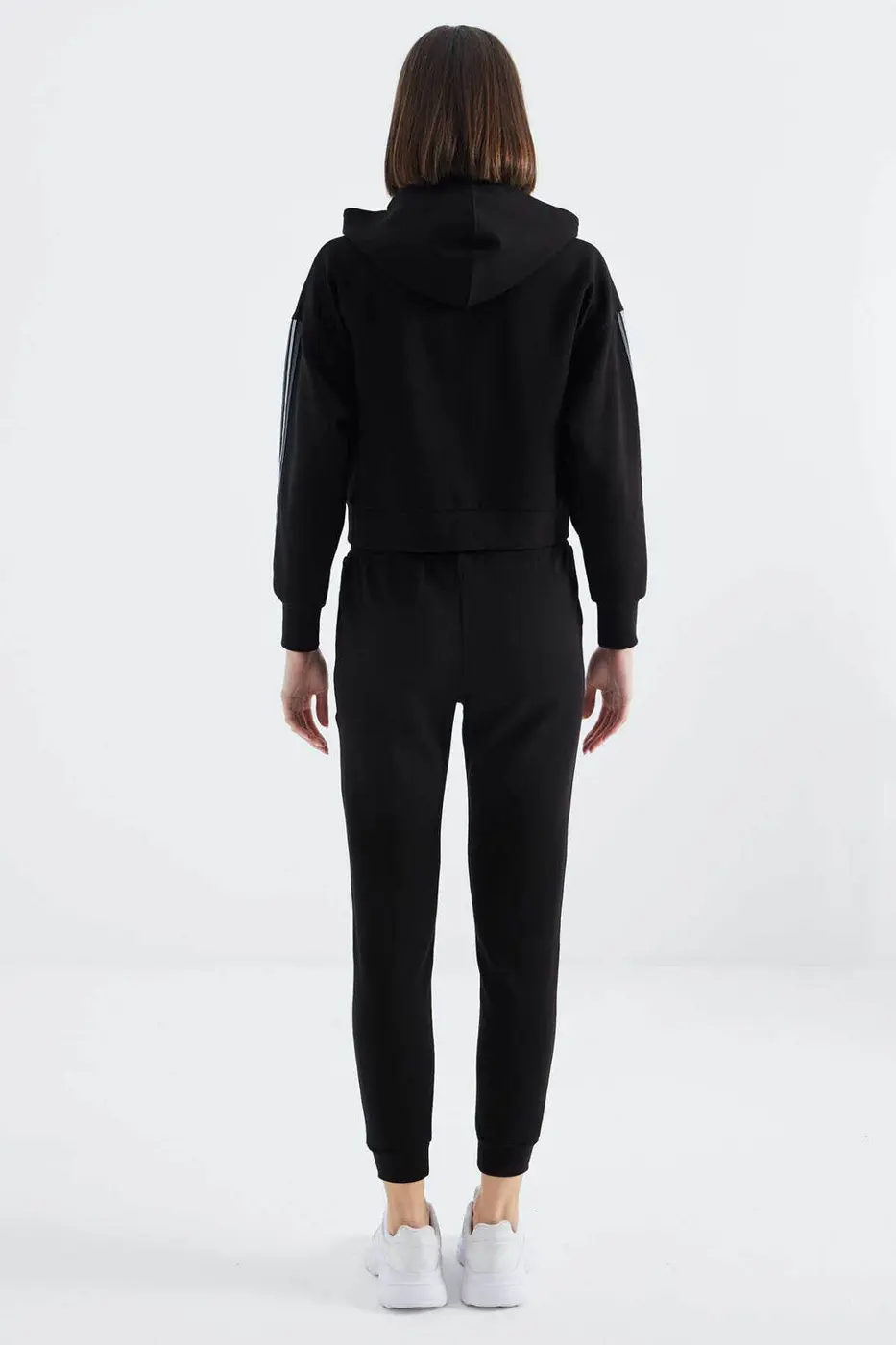 Women's Black Zip-Up Tracksuit Set — photograph 9